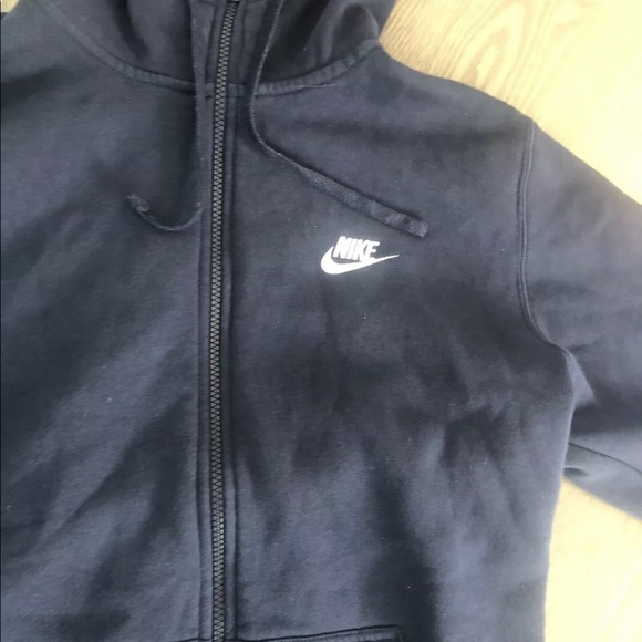 Nike sportswear Hoodie size large - Picture 2 of 3